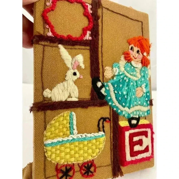 VTG Crewel Girls Memory Box Embroidered Textile Wall Art 7"x5" Sunset Designs - Picture 6 of 9